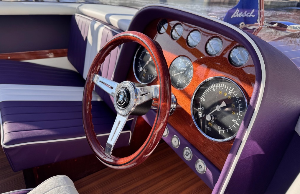 foto: 4 Boesch 530   530 Sundeck Special