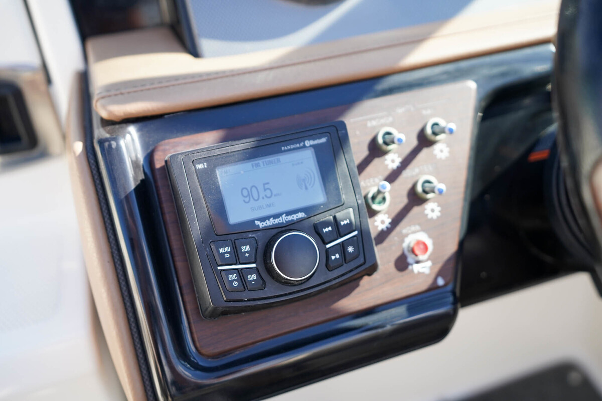 foto: 28 Sea Ray Sun Sport 230