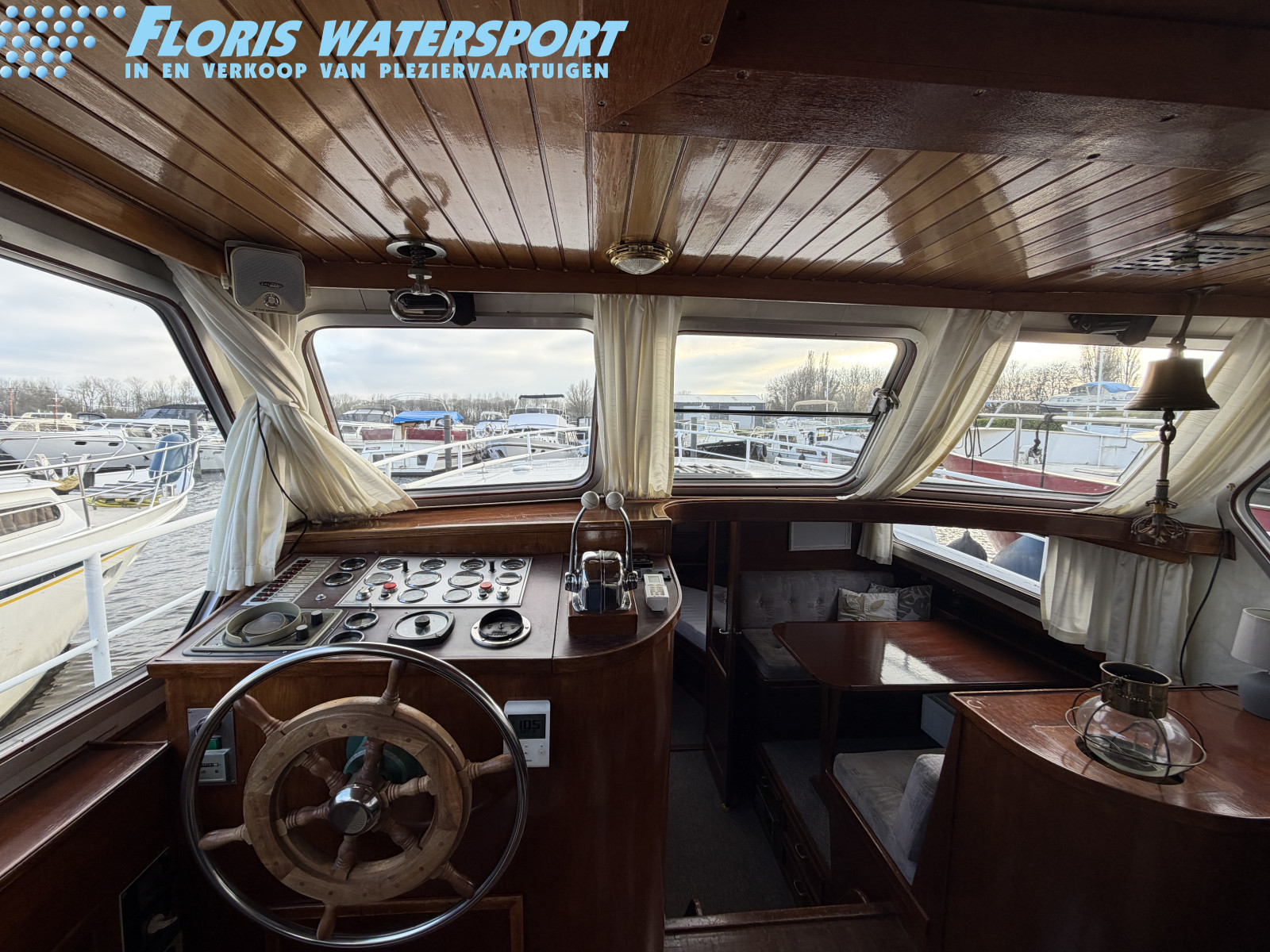 foto: 13 Blauwe Hand kruiser 1350 AK