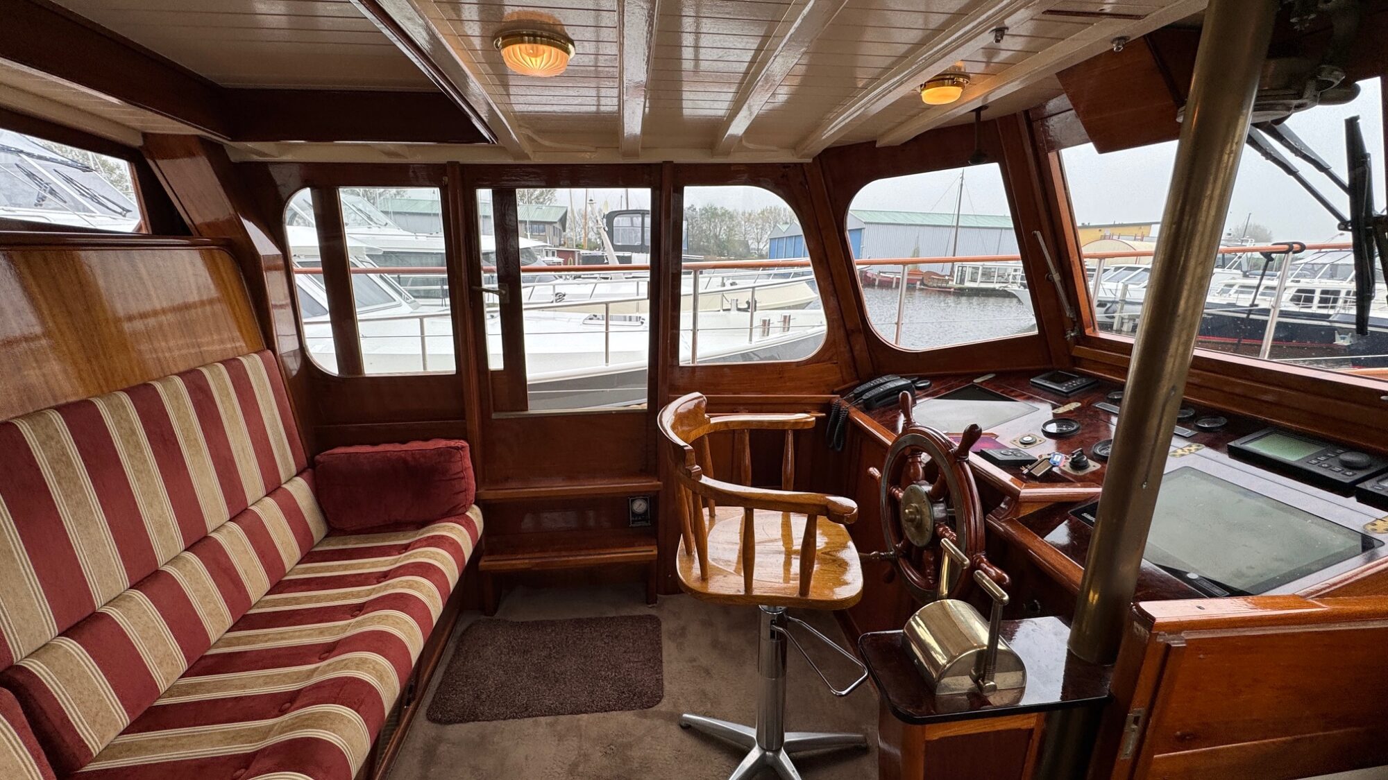 foto: 34 Silver Silver Rondspantkotter 19.44 VS