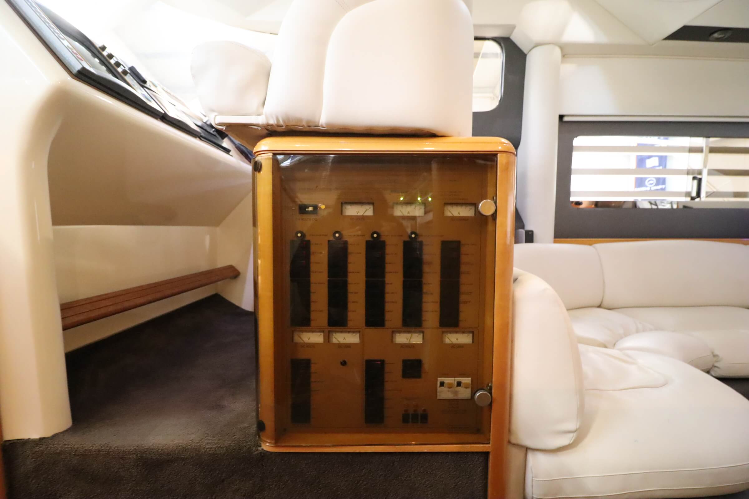 foto: 15 Fairline Squadron 50