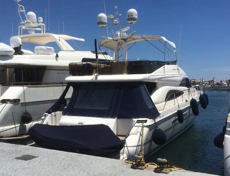 foto: 18 Princess 65 Fly