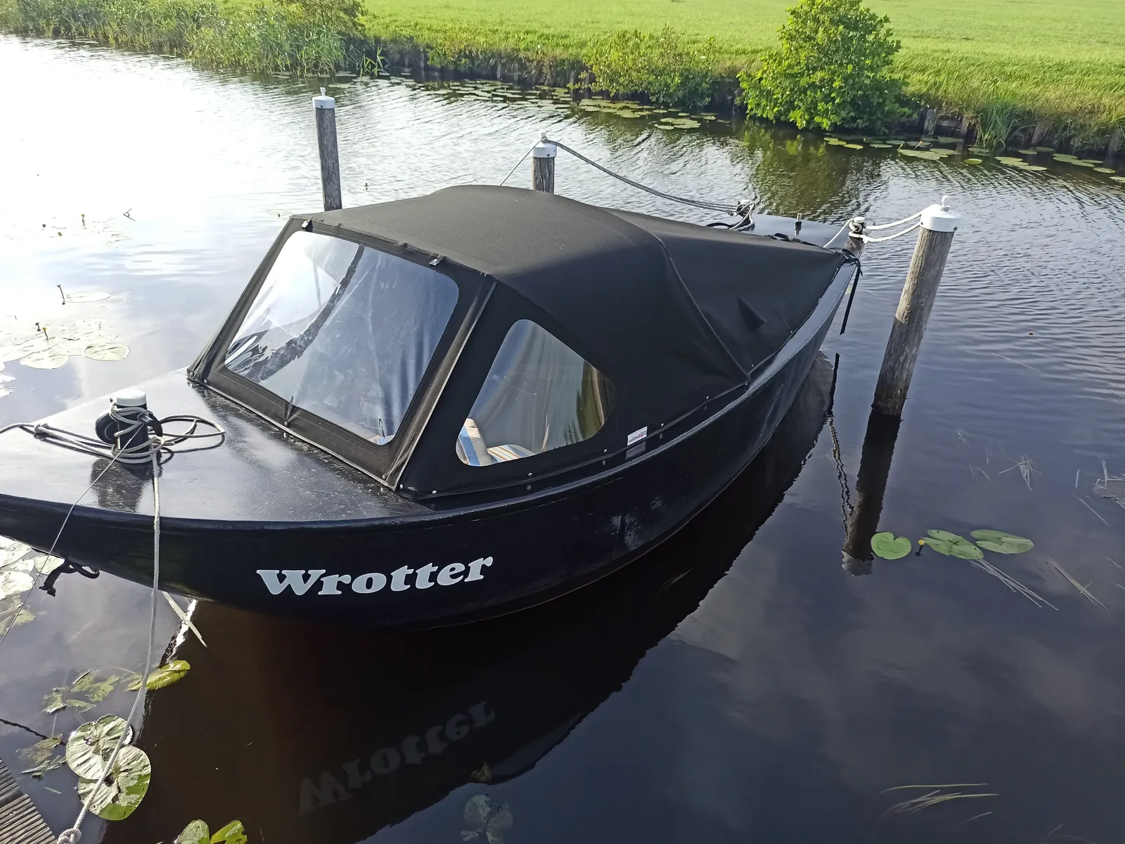 foto: 5 one off geklonken sloep