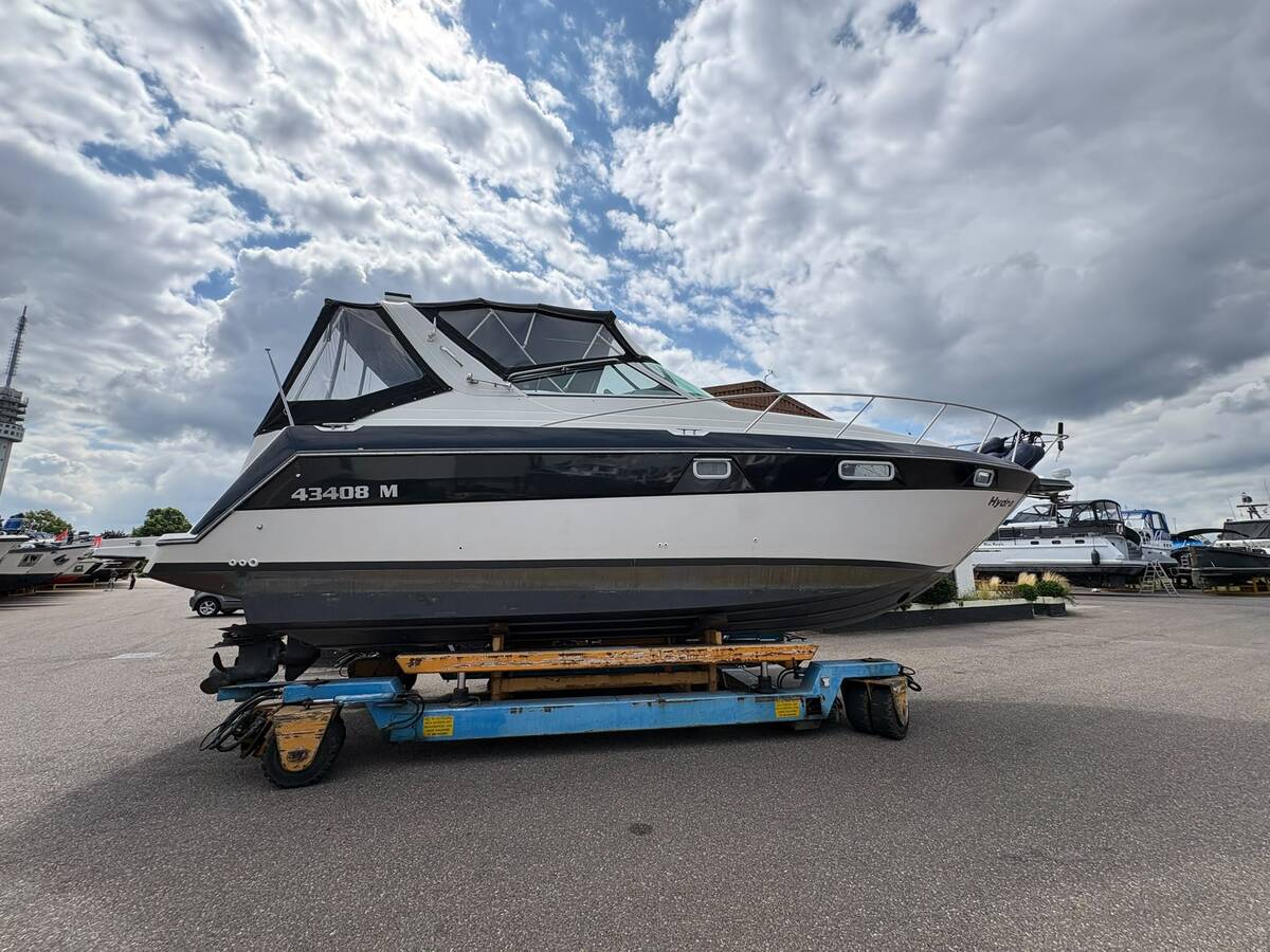 foto: 23 Maxum 3200 SCR