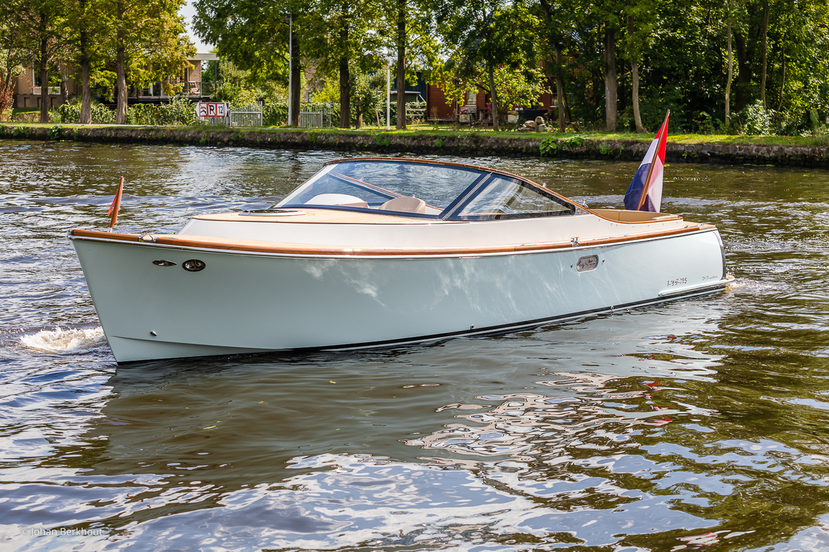 foto: 9 Long Island 29 Runabout