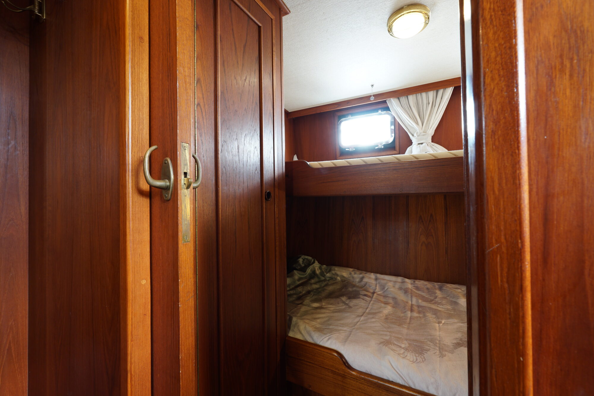 foto: 76 Damen Damen Pushy Cat 15.00 AK Cabrio