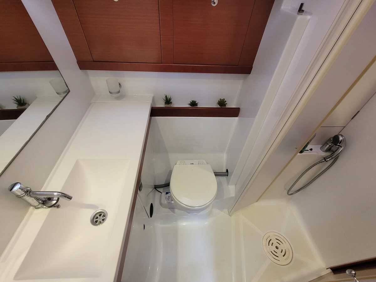 foto: 24 Beneteau Oceanis 54