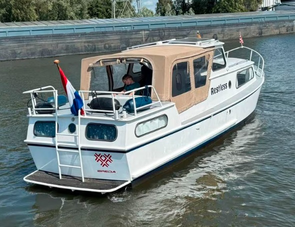 foto: 5 Crown Kruiser  950 ak ok