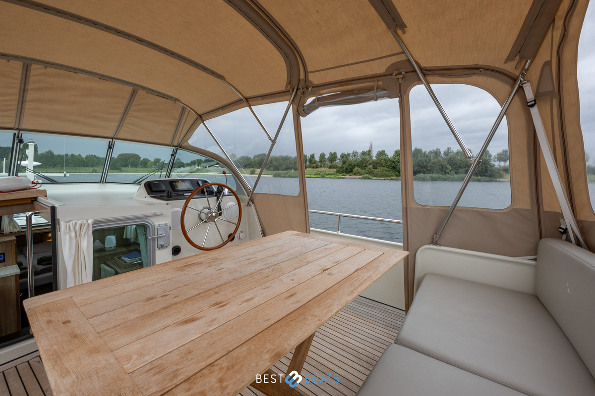 foto: 27 Linssen Grand Sturdy 35.0 AC INTERO