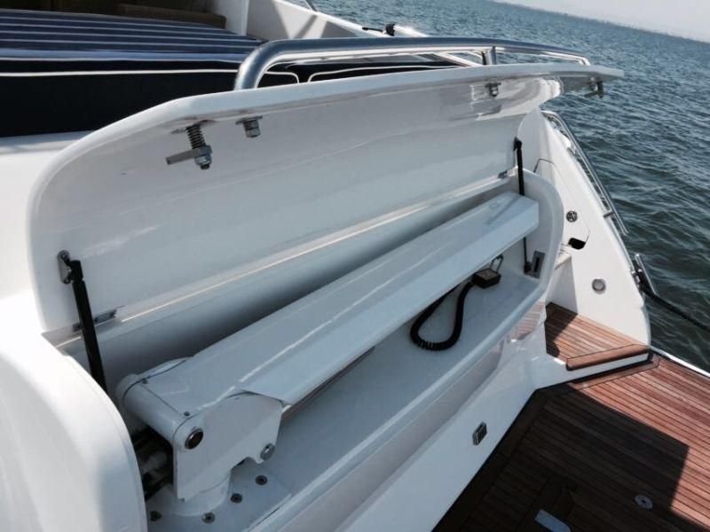 foto: 19 Princess 65 Fly