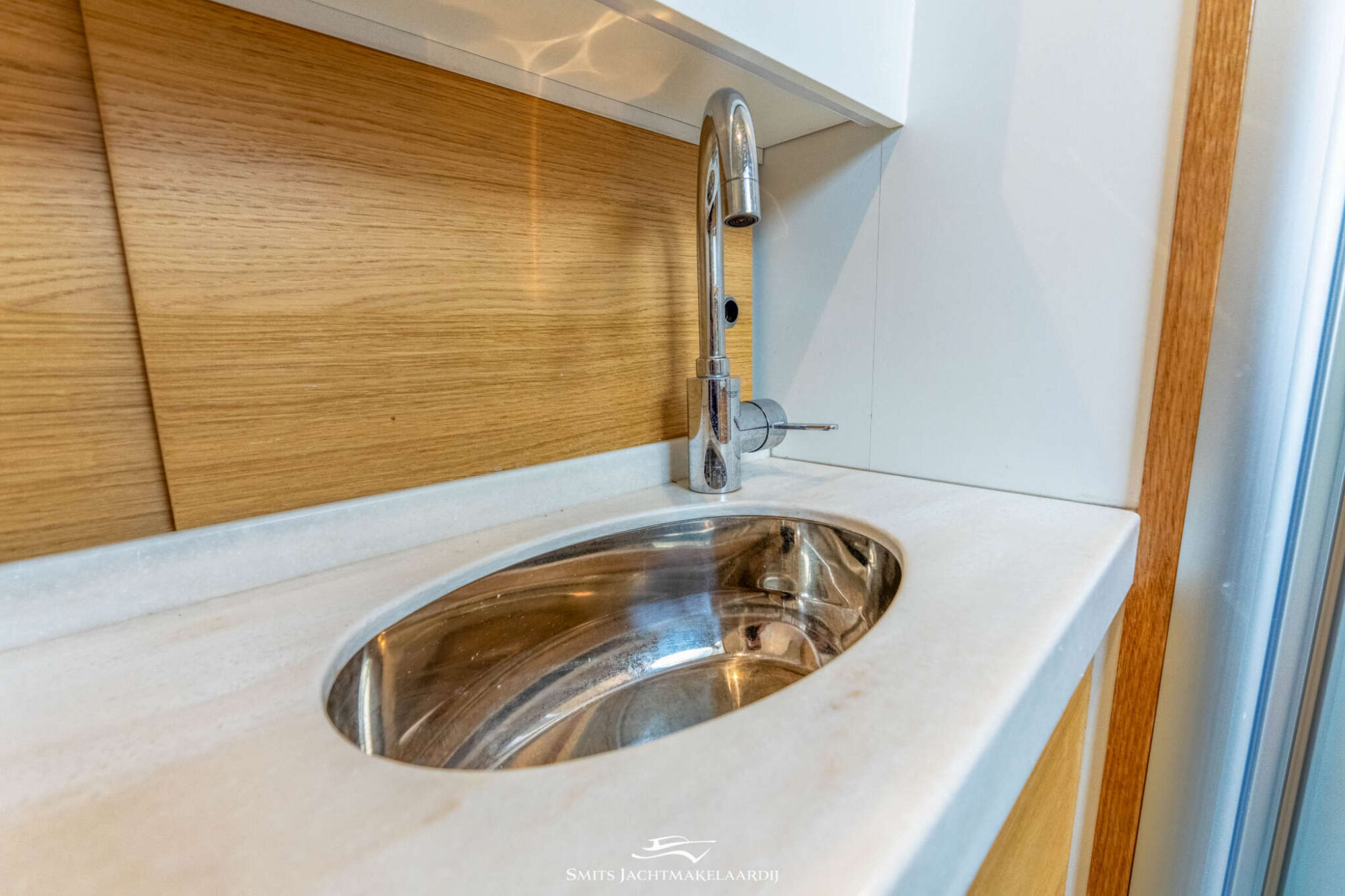foto: 19 Vedette Vedette 33 Salon Comfort Line