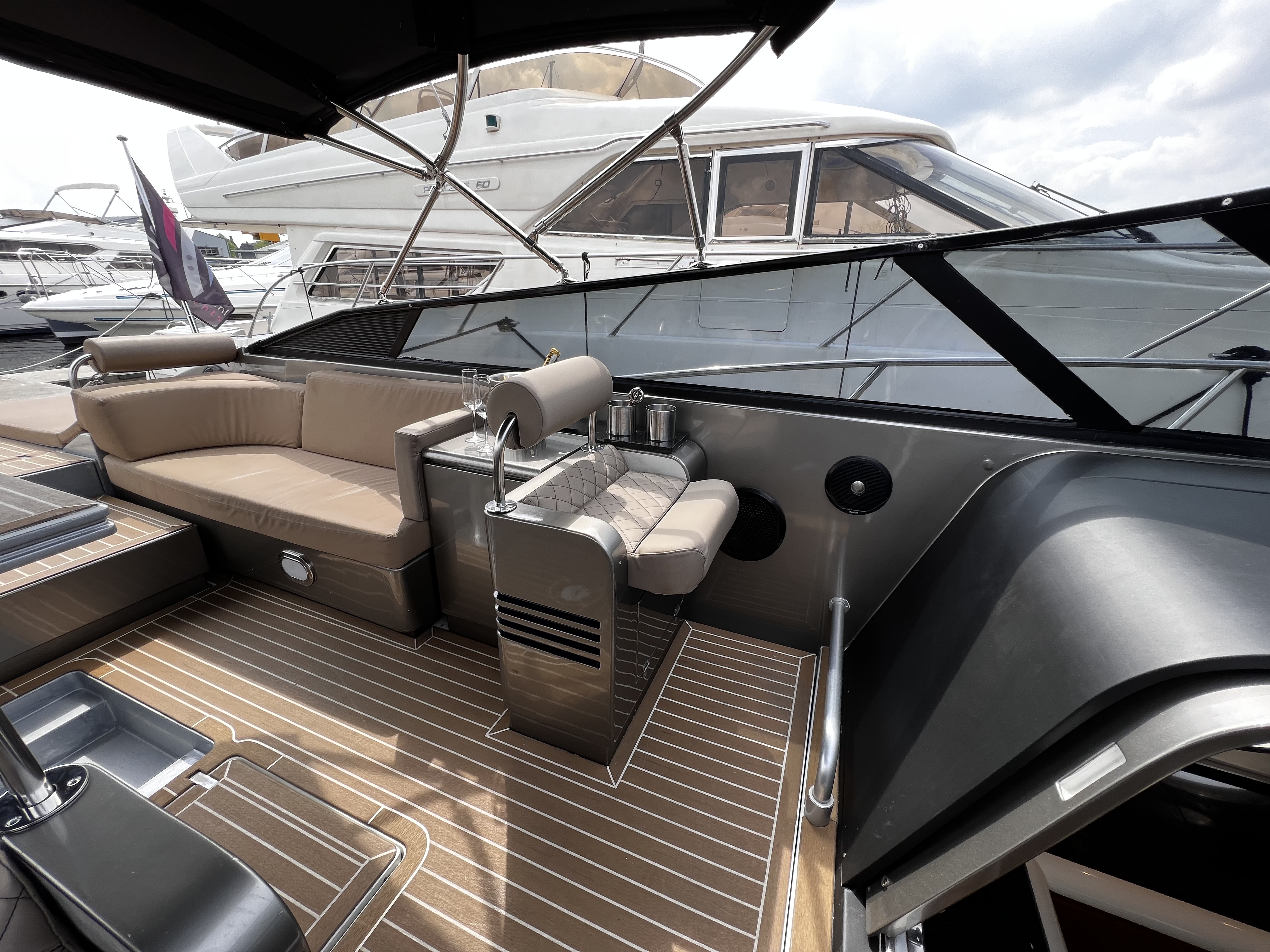 foto: 18 Pershing 40