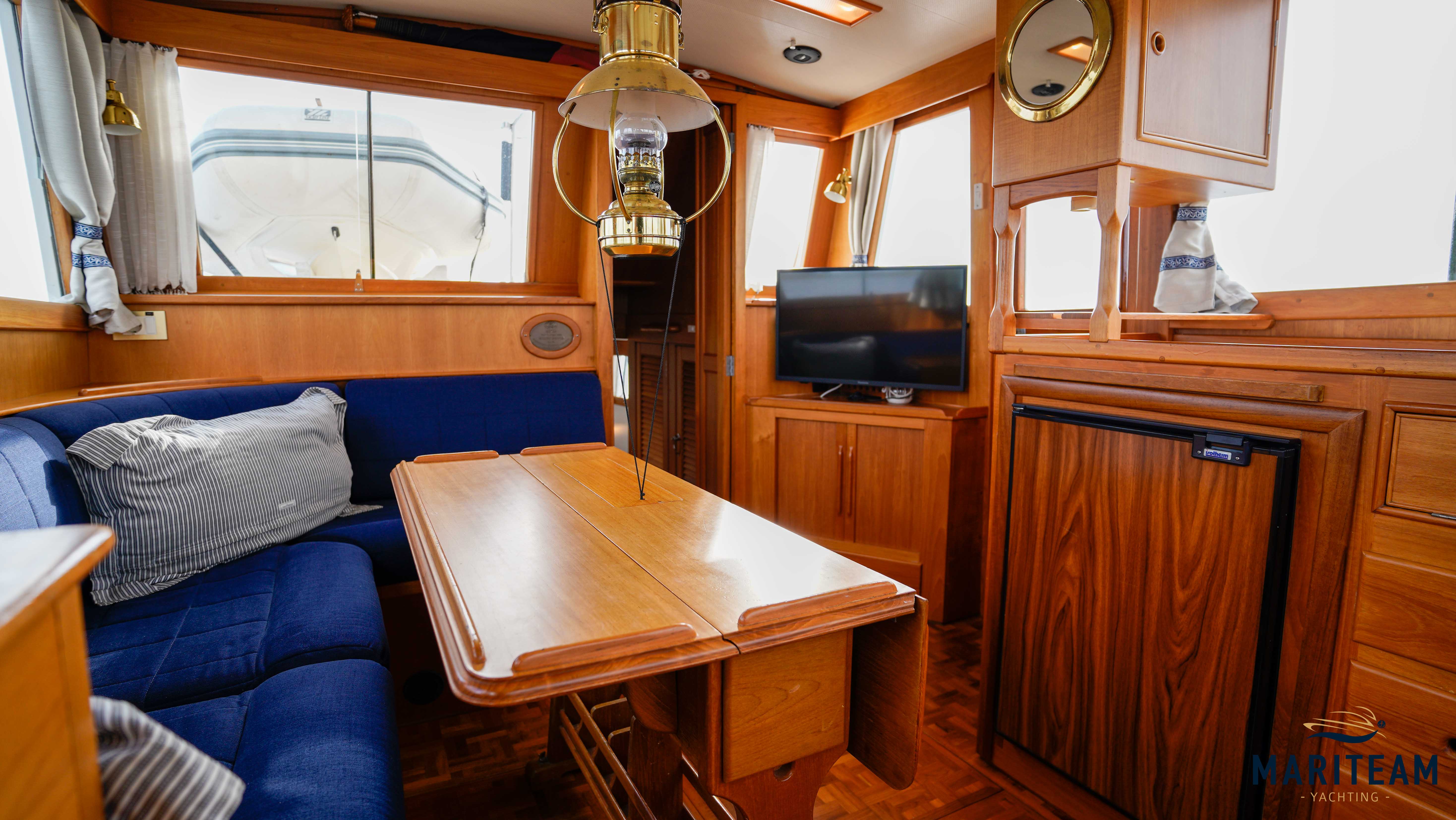 foto: 5 Grand Banks 36 classic