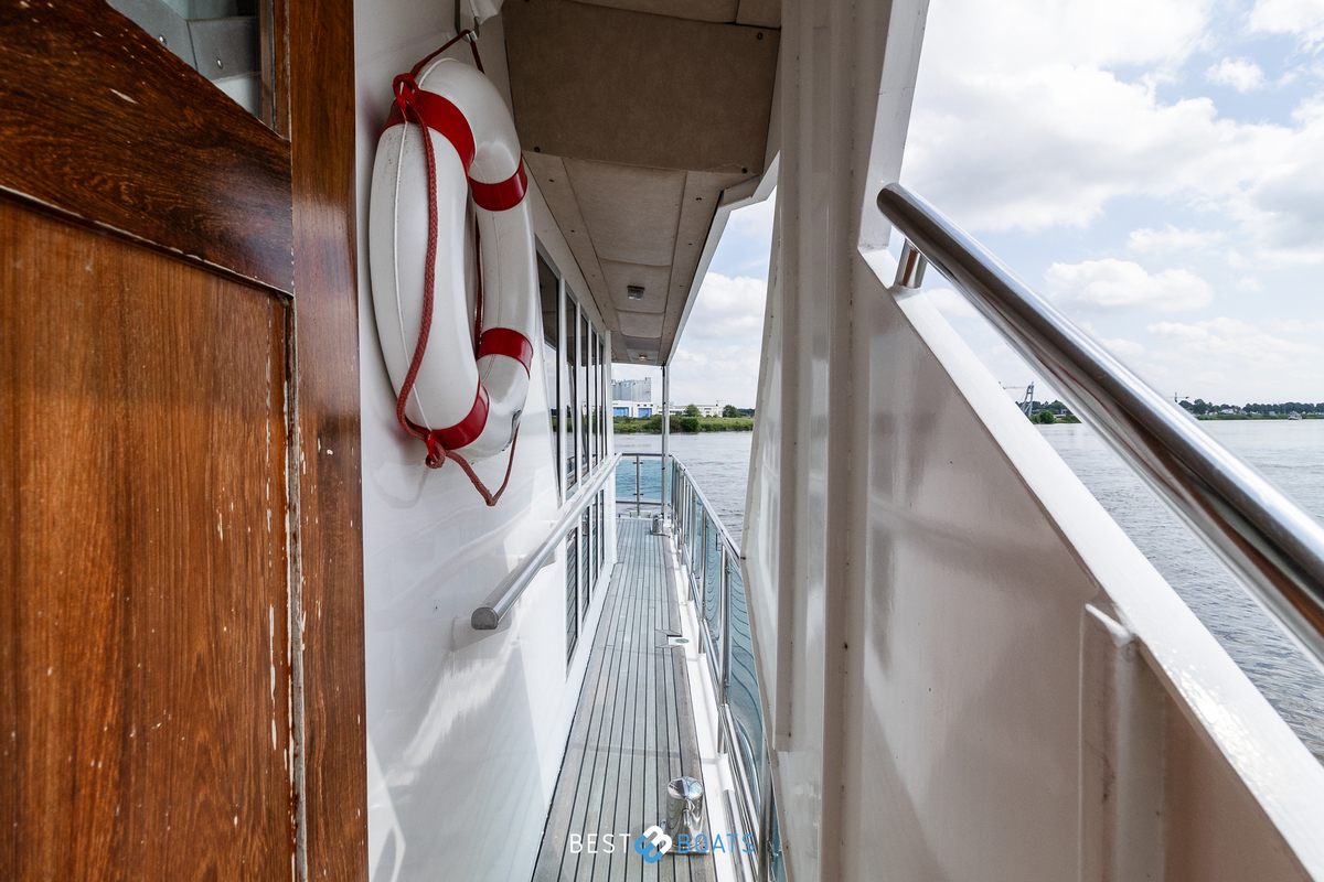 foto: 27 Mystere 19 meter