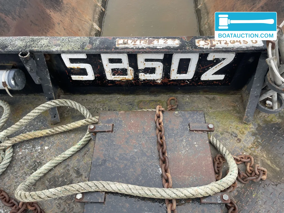 foto: 7 Vrachtduwbak SB502