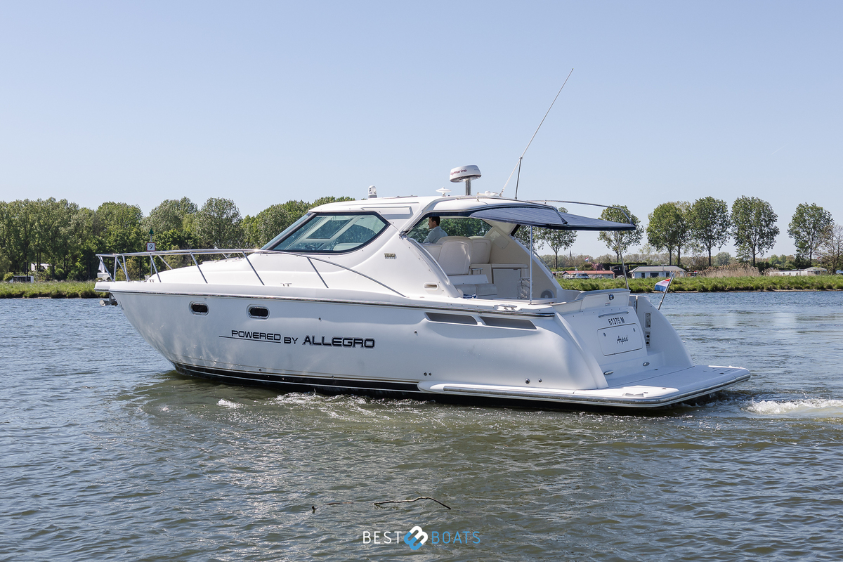 foto: 20 Tiara 4300 Sovran