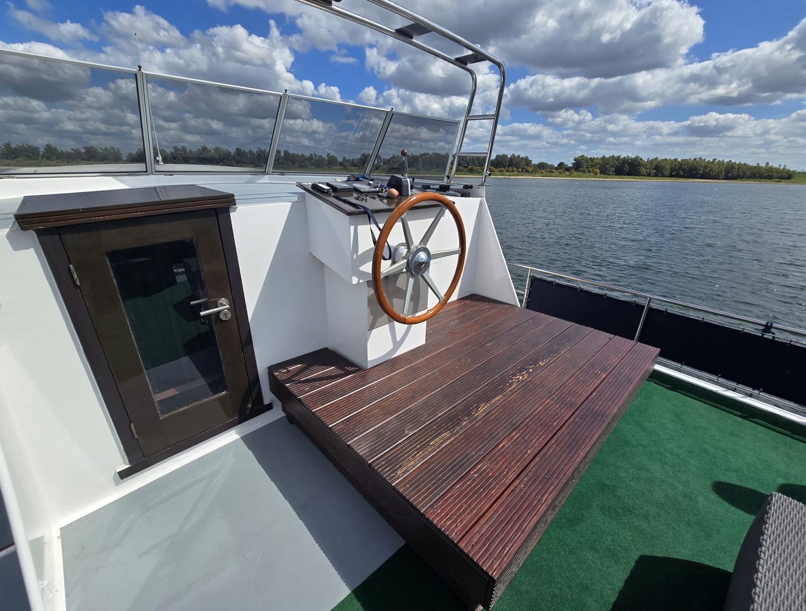 foto: 32 Marhen Marhen Kruiser 15.00 AK Cabrio