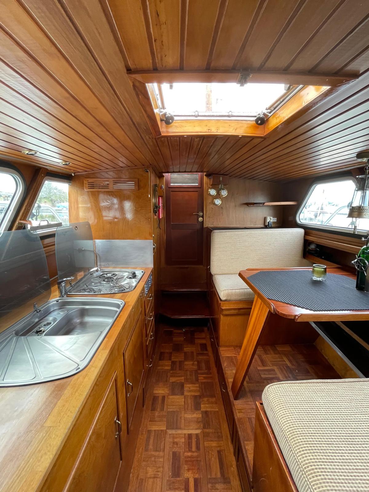 foto: 17 Beja Beja Kruiser Silverbird 8.45 OK