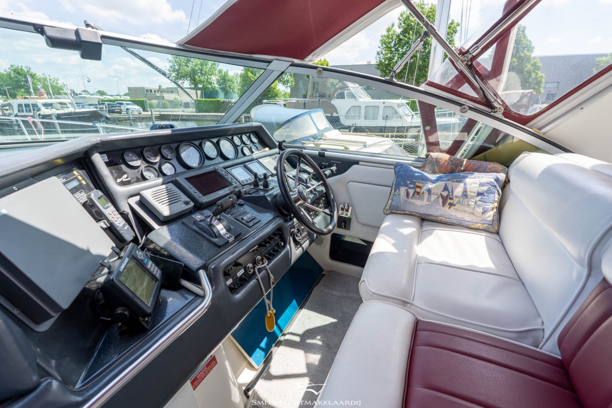 foto: 33 Sea Ray Sea Ray 370 Express Cruiser