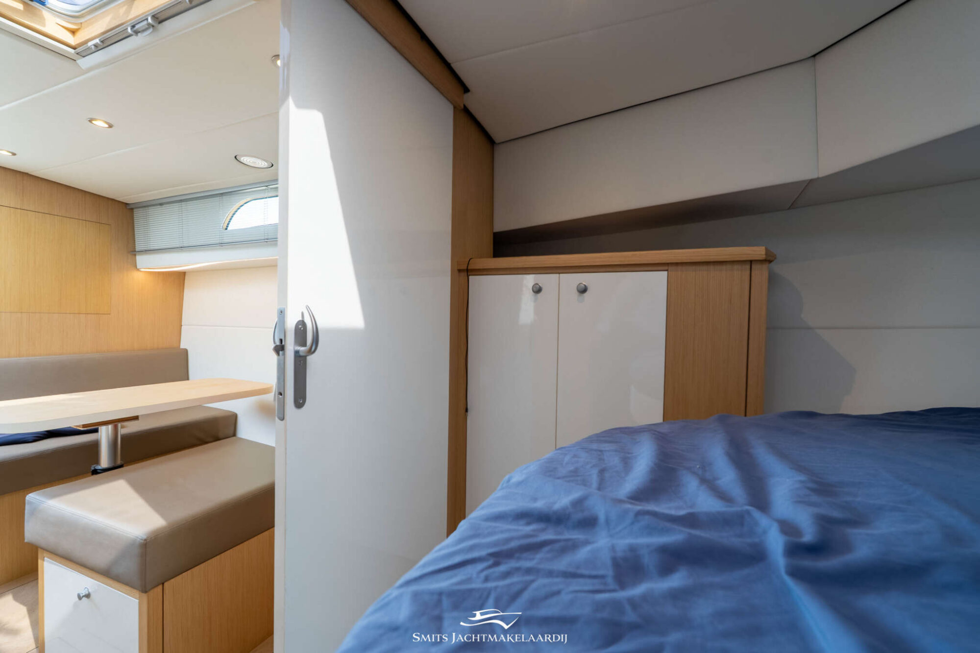 foto: 32 Crown yachts Crown Keyzer C107 Cabrio