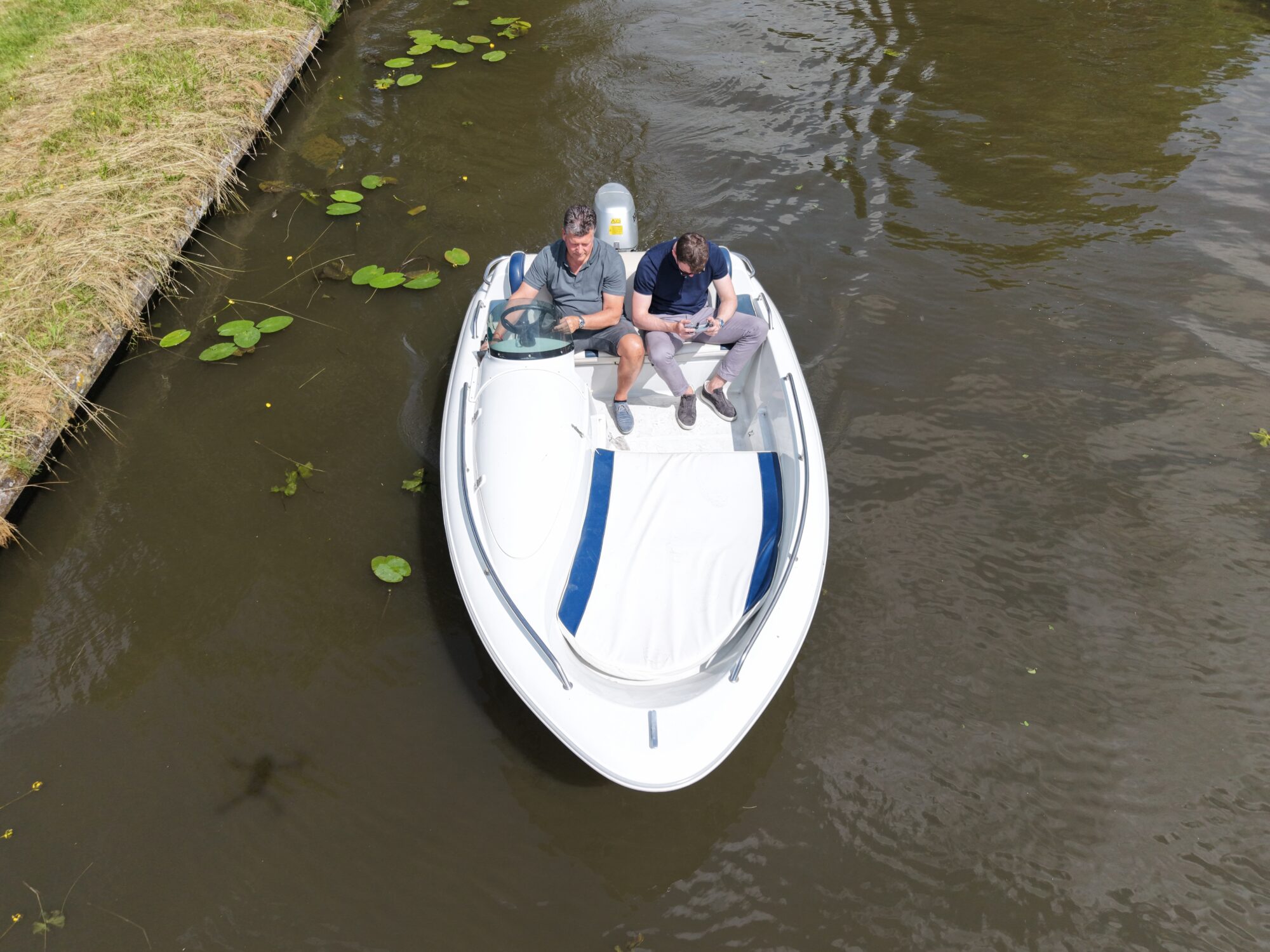 foto: 21 Quicksilver Quicksilver 425 Open