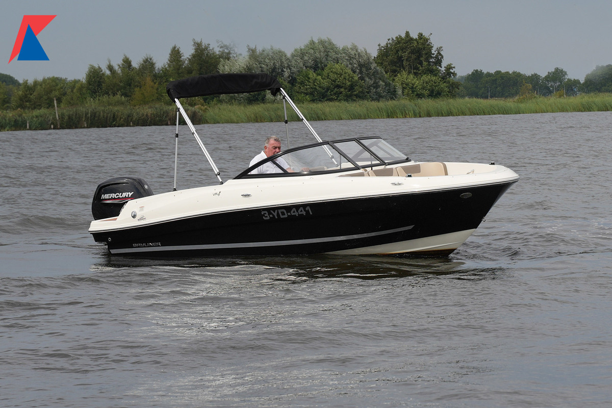 Bayliner VR4