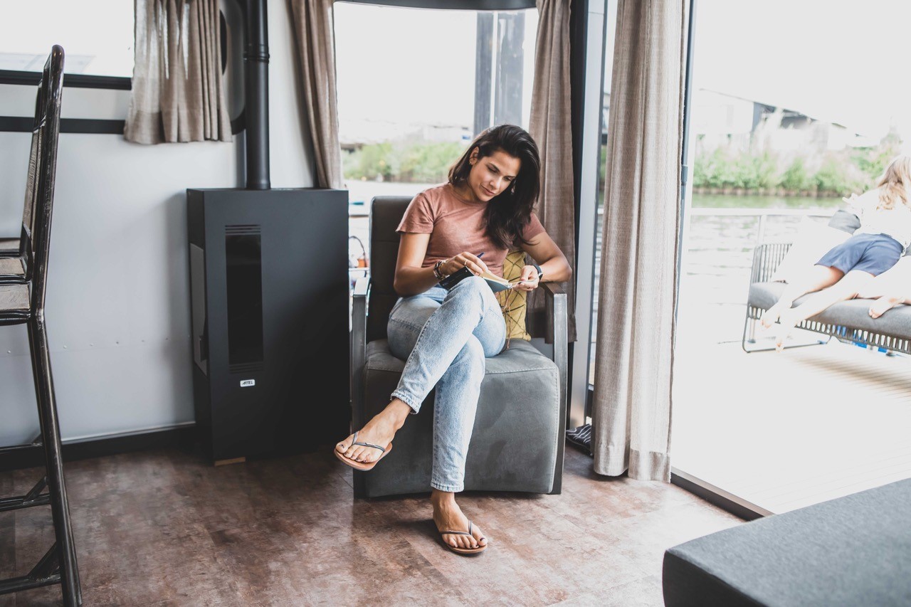 foto: 16 The Coon 1000 Houseboat