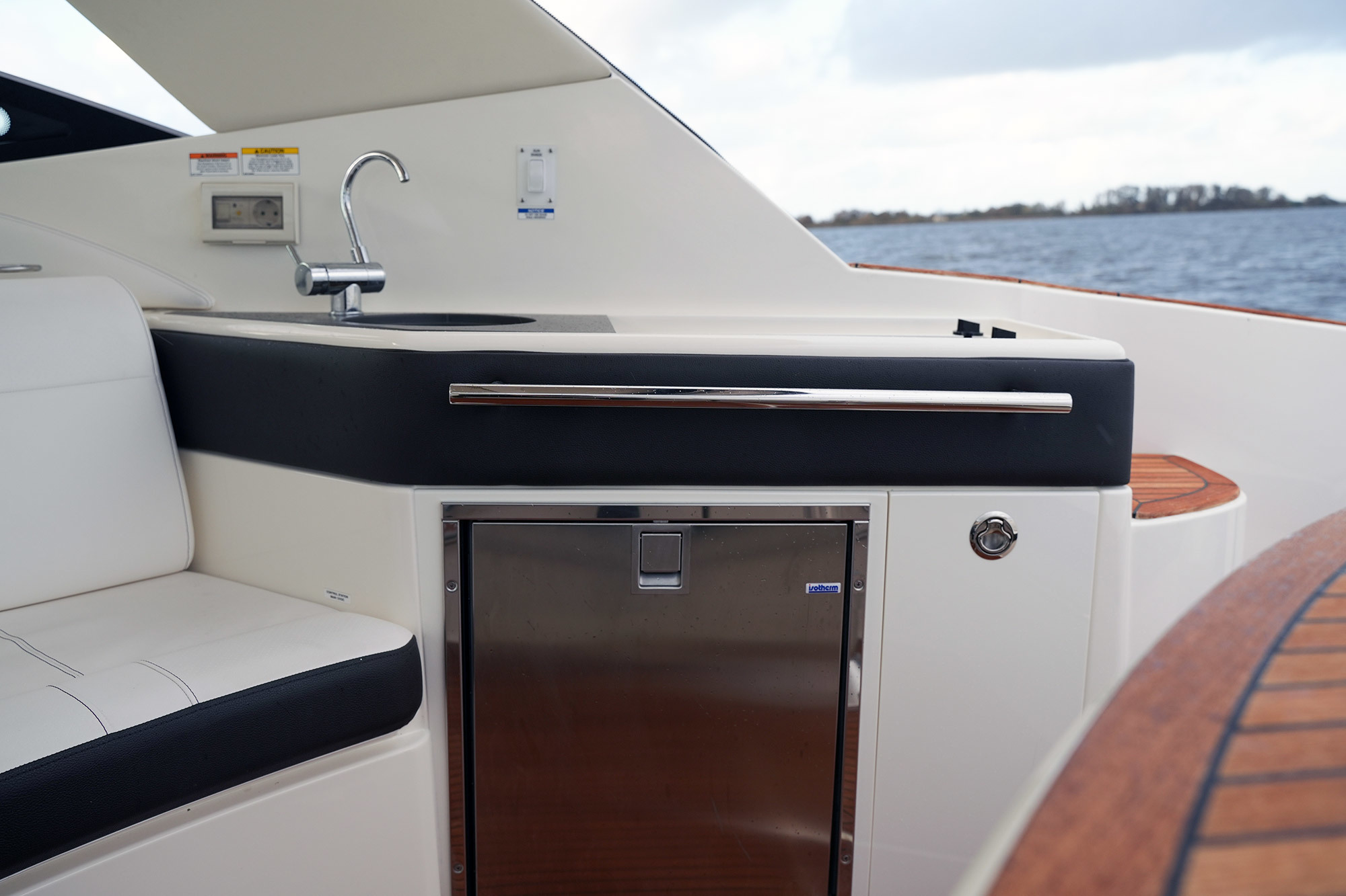 foto: 23 Sea Ray Sundancer 320