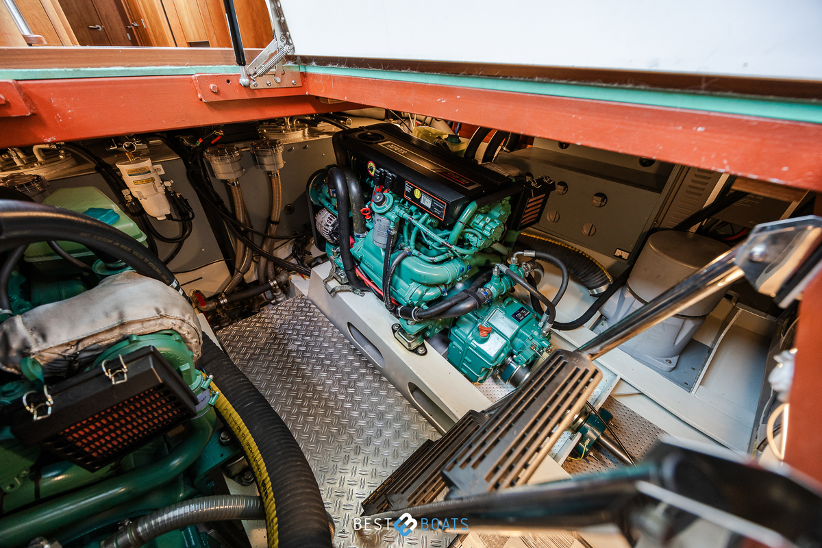 foto: 32 Linssen  Grand Sturdy 45.9 AC Twin