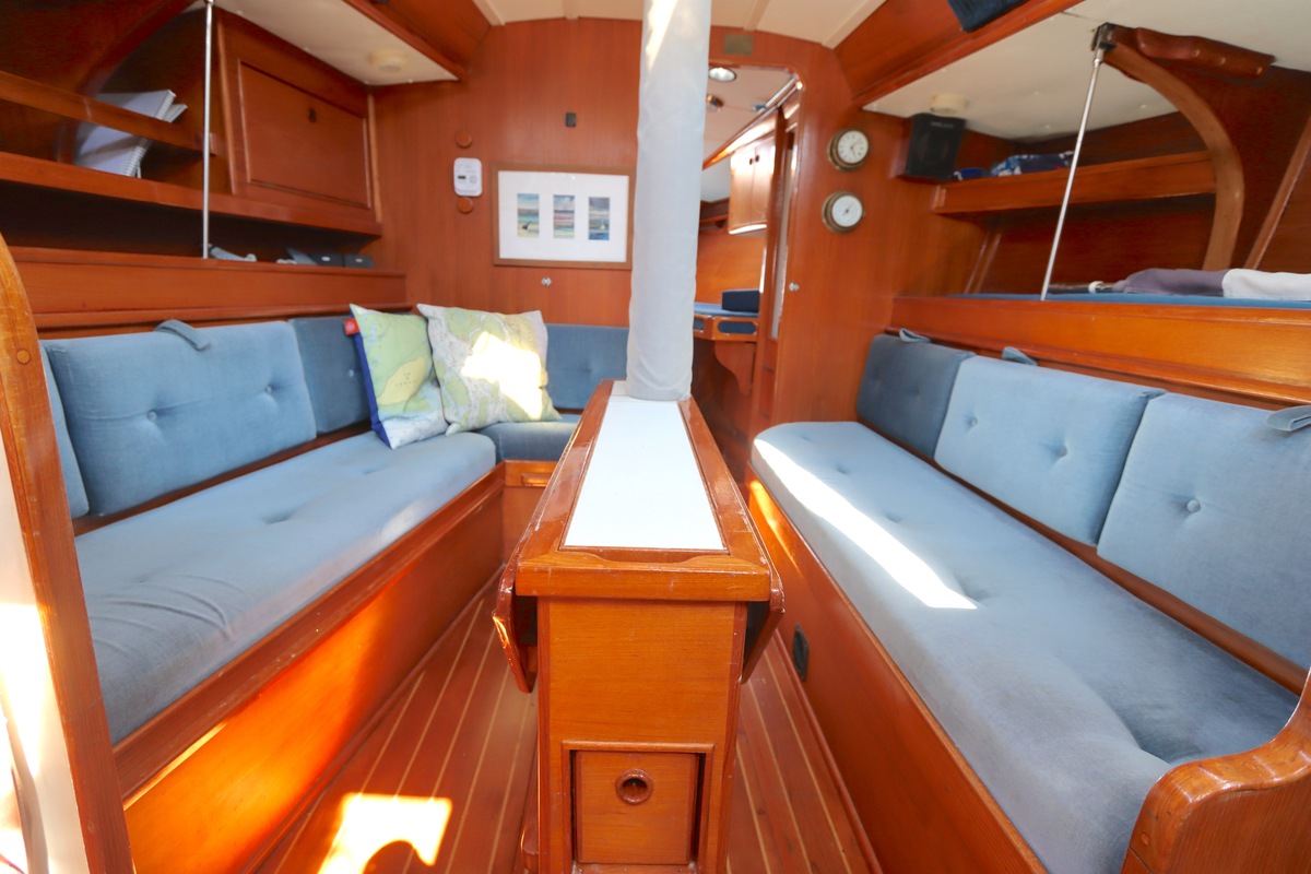 foto: 22 Holman & Pye Red Admiral 36
