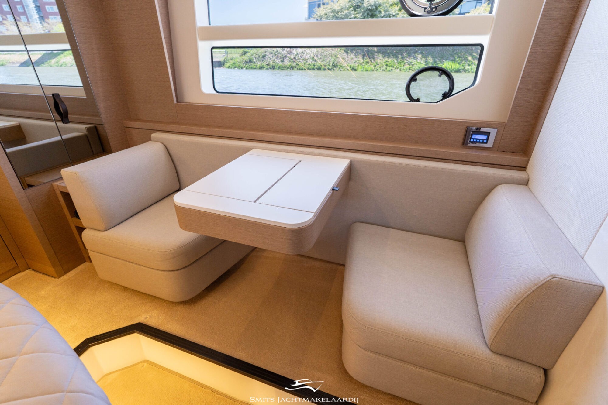 foto: 125 Prestige Prestige 590 Flybridge