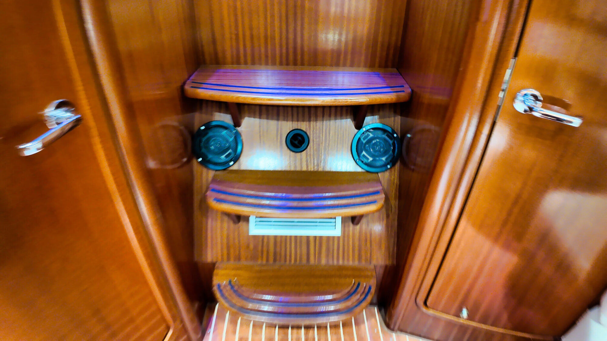 foto: 23 Bavaria Bavaria 37 HT Hardtop