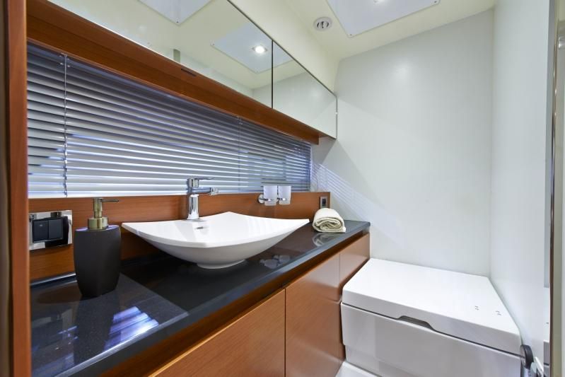 foto: 7 Prestige 450