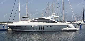 hoofdfoto: 1 Azimut 62 S