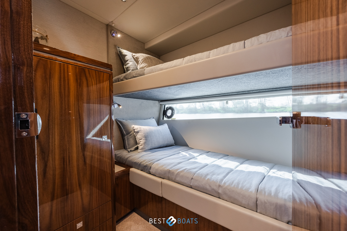 foto: 36 Riviera 4600 SPORT YACHT-PLATINUM EDITION