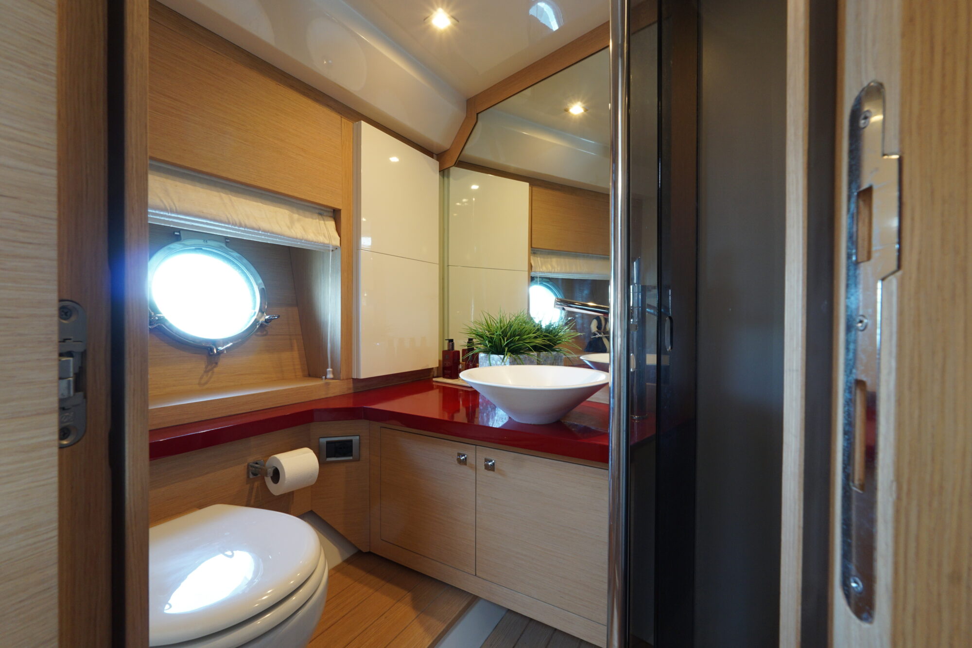 foto: 68 Sessa Sessa C52 HT