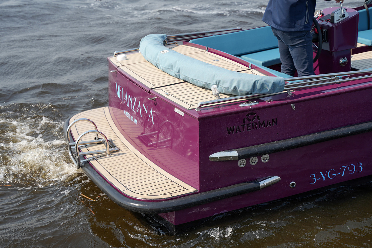 foto: 24 Waterman 8.0 Cabin