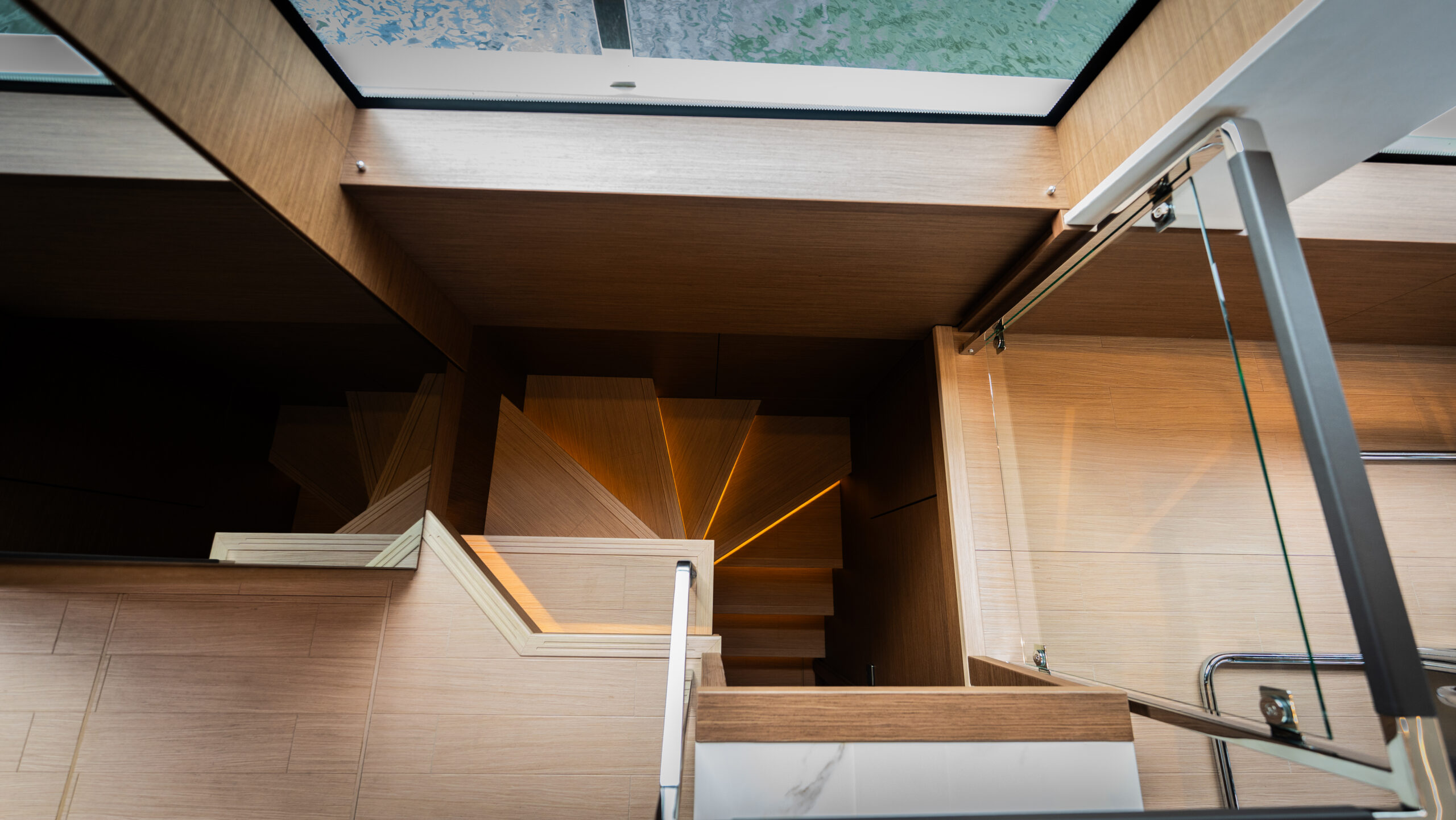 foto: 83 Prestige X70