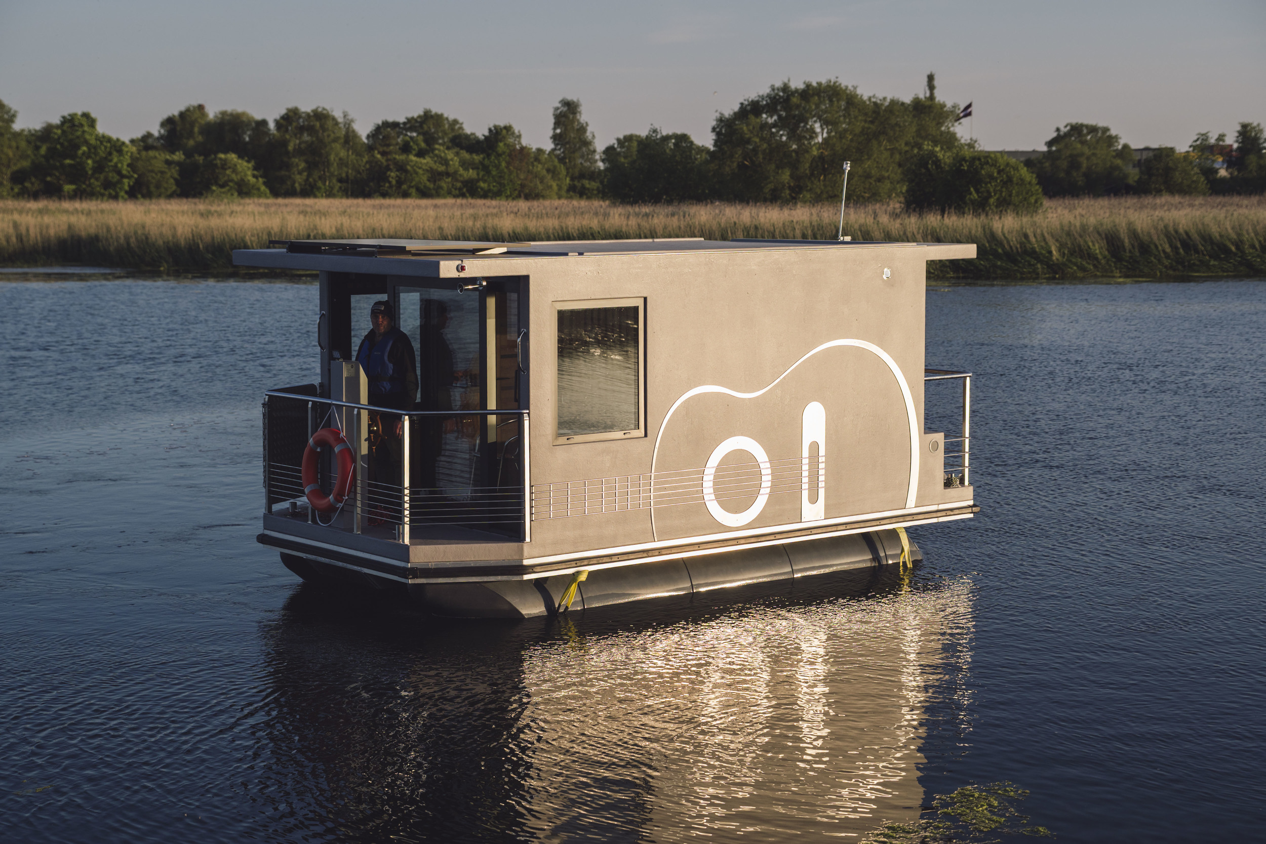 foto: 21 SHB Houseboat GTR 6.3