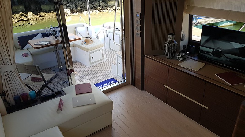 foto: 19 Azimut 50 Fly