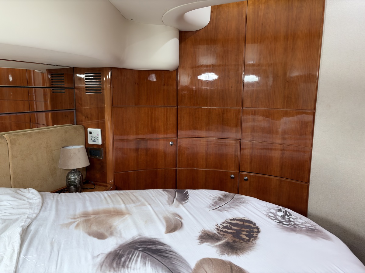 foto: 21 Azimut 46 Fly