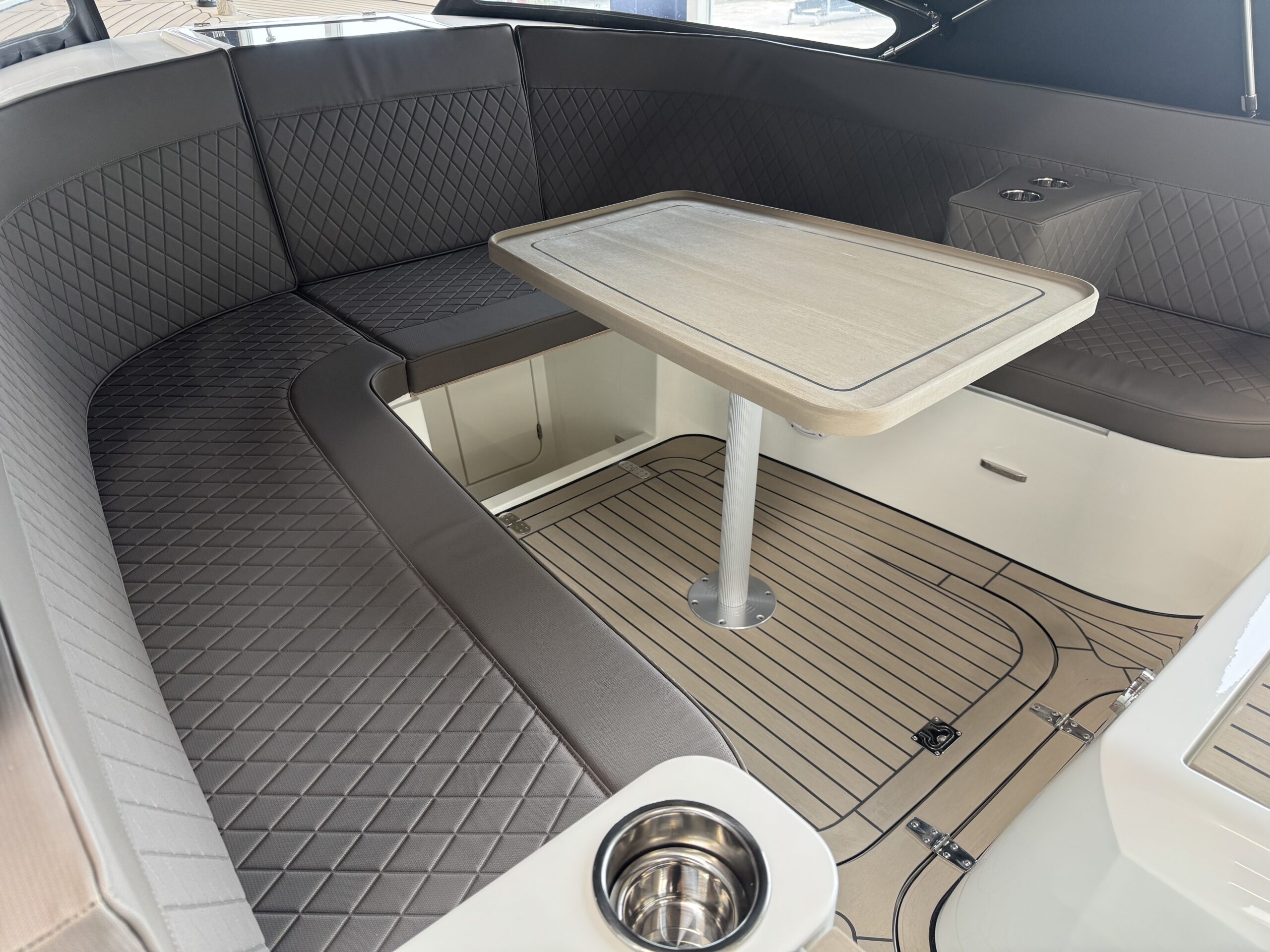 foto: 9 Antaris Seventy5 (op voorraad)