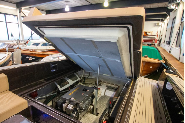 foto: 11 VanDutch 40