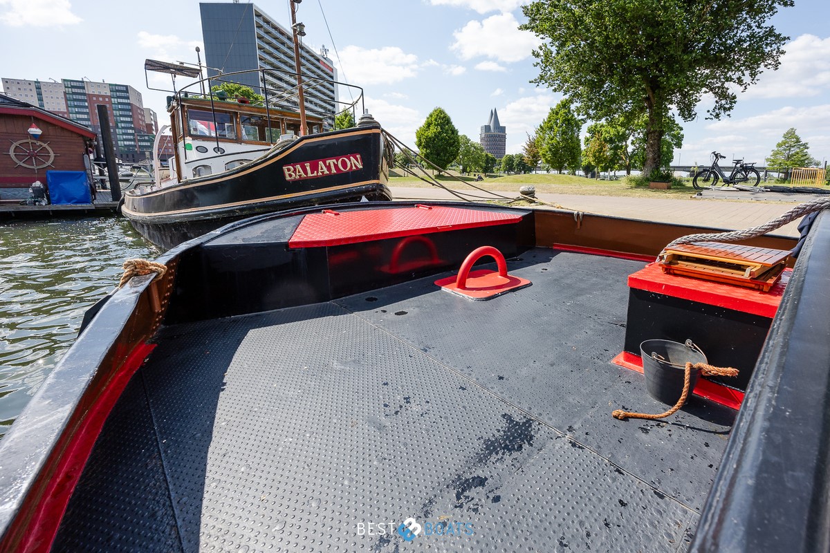 foto: 36 Sleepboot Limburgia