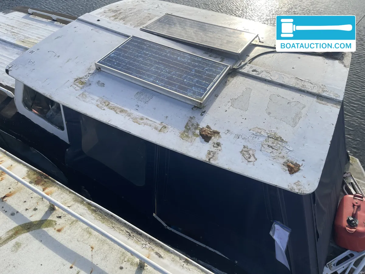 foto: 6 Motorboot 700