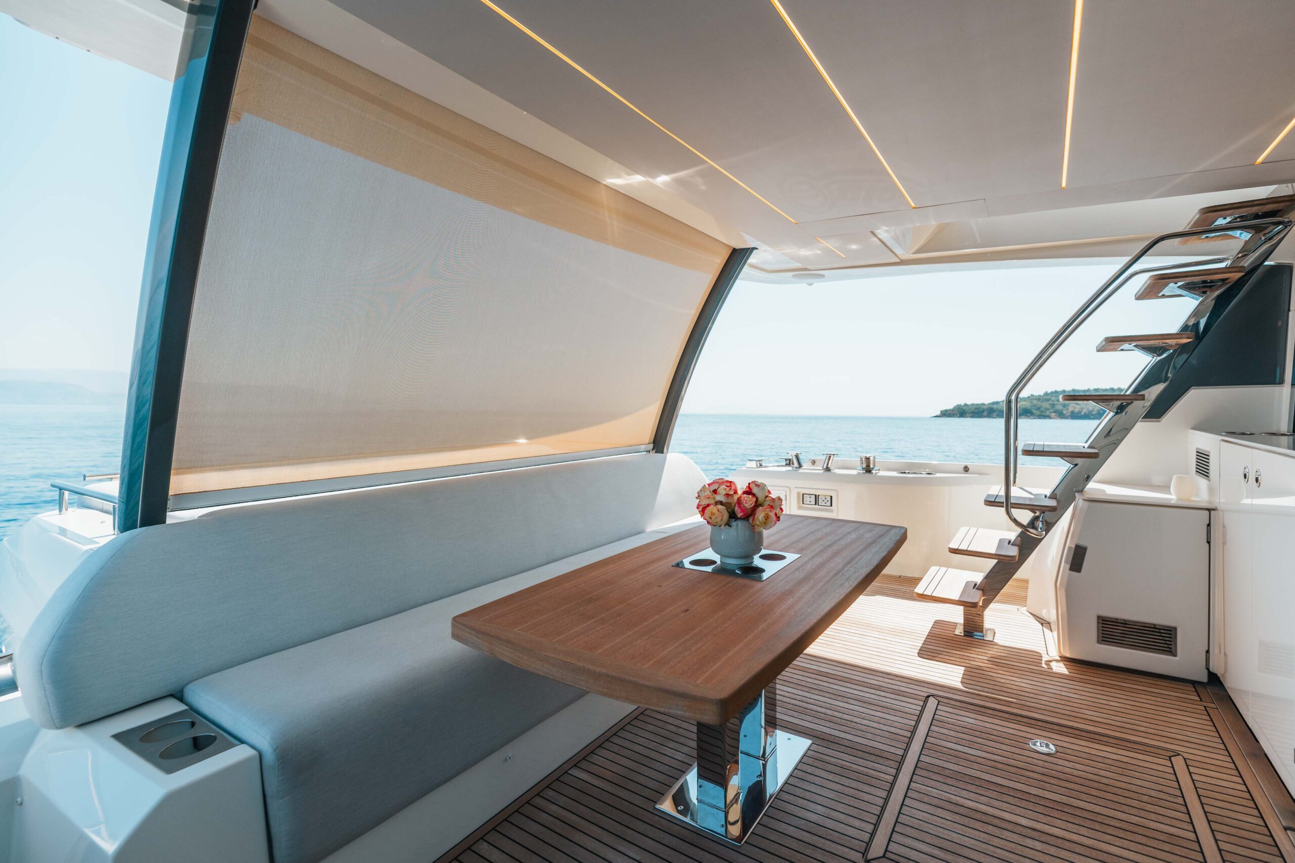 foto: 67 Prestige 690 flybridge