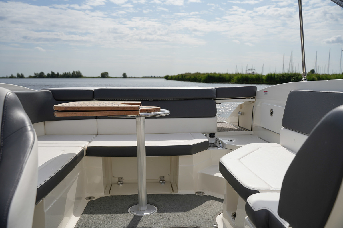 foto: 27 Sea Ray  SPX 230