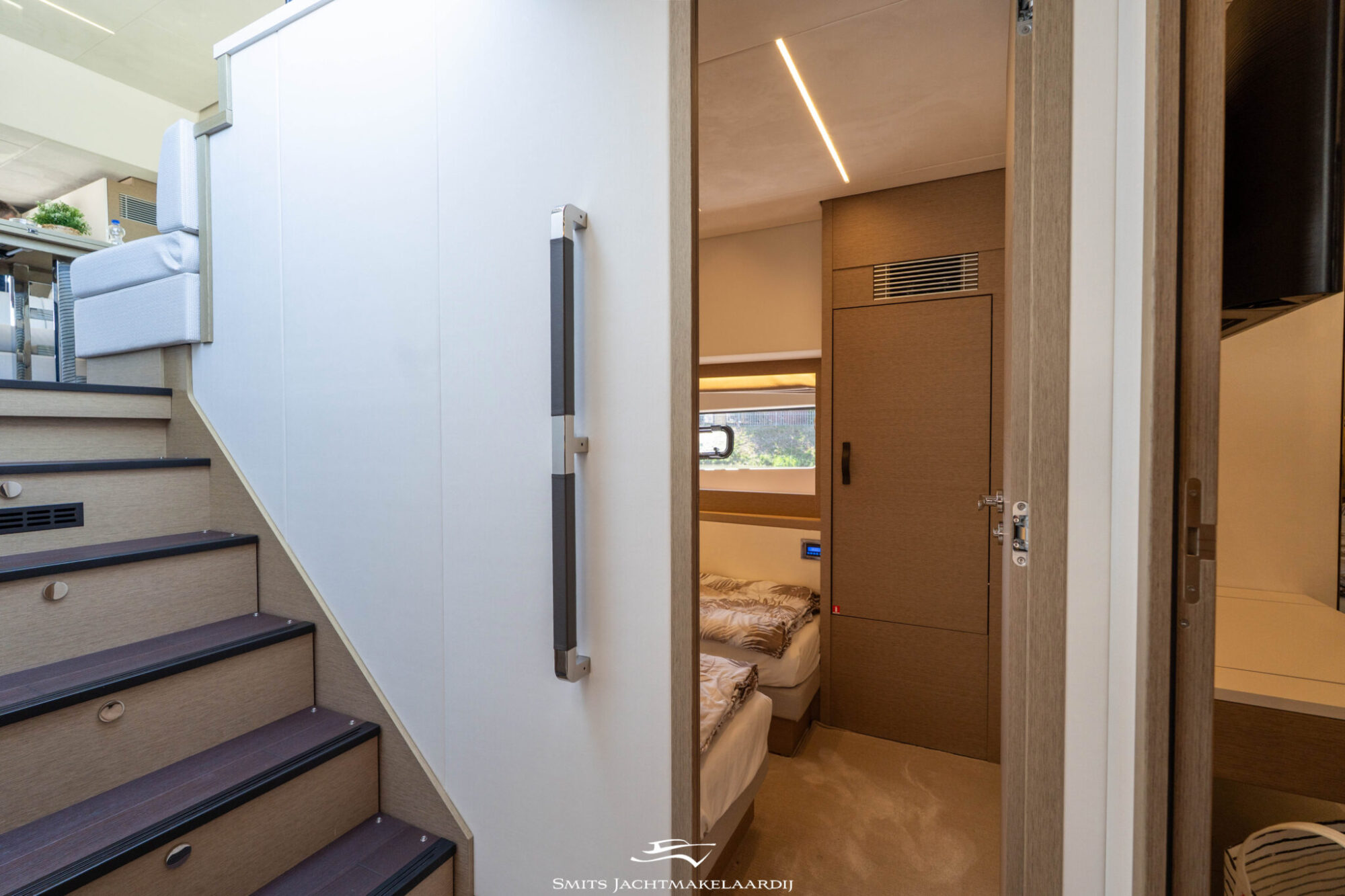 foto: 128 Prestige Prestige 590 Flybridge