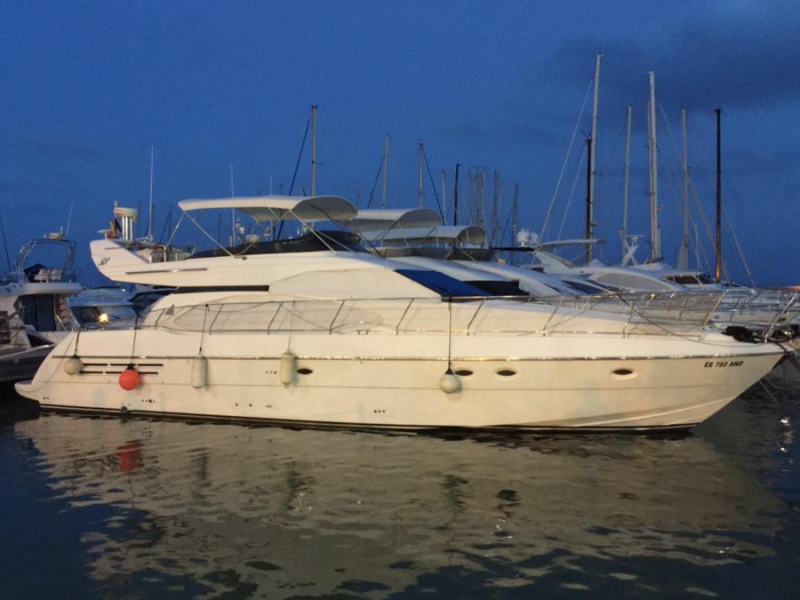 foto: 11 Azimut 58