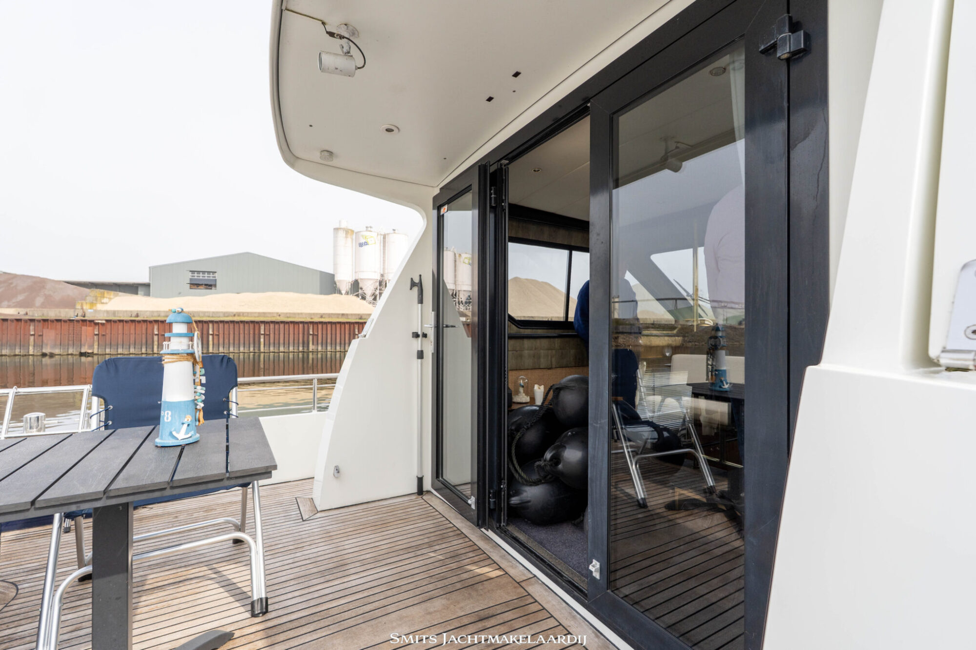 foto: 43 Pacific Pacific Allure 148 VS